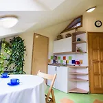 Aparthotel Squash & 3*